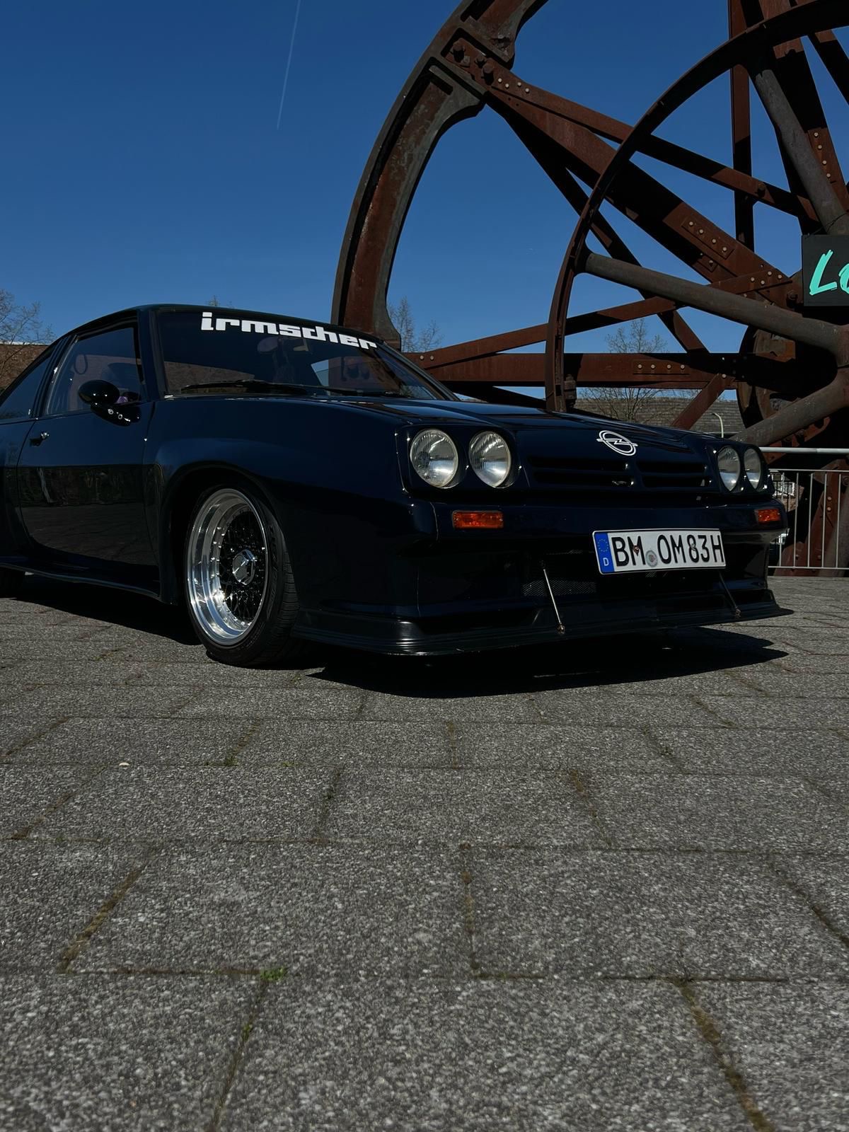 Bestätigtes VIP Fahrzeug